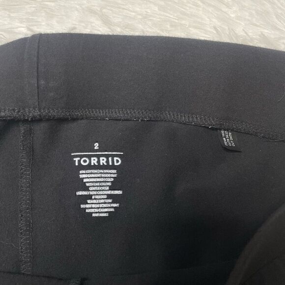 Torrid Skull Leggings Size 2X Black High Rise Stretch Pull On Comfort - Picture 5 of 8